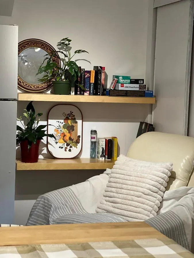 Toronto Bed & Breakfast - Free Parking 0*,