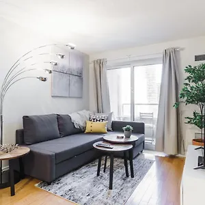 aoc-suites-heart-of-downtown-condo-toronto-m5v-3p6.niagara-fallshotels.com/