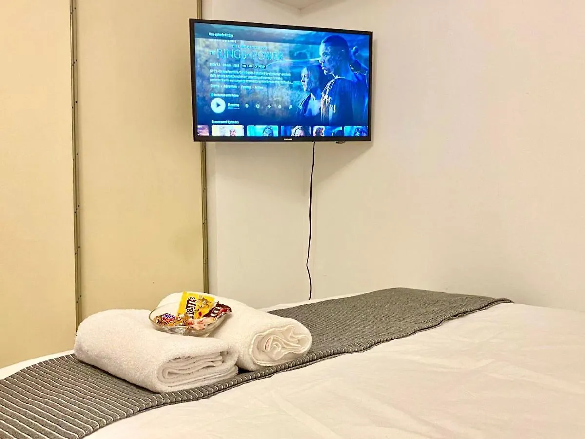 Toronto Bed & Breakfast - Free Parking 0*,