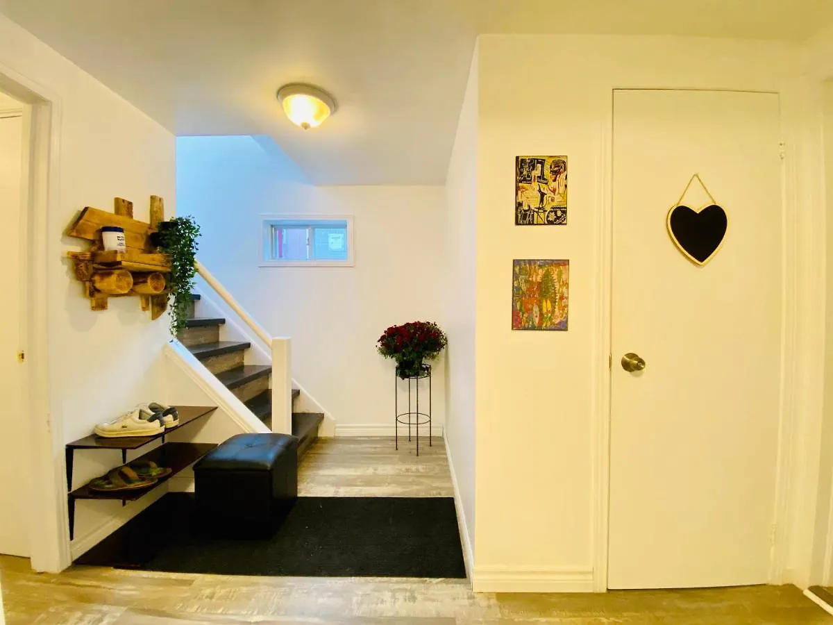 Toronto Bed & Breakfast - Free Parking 0*,  Canada