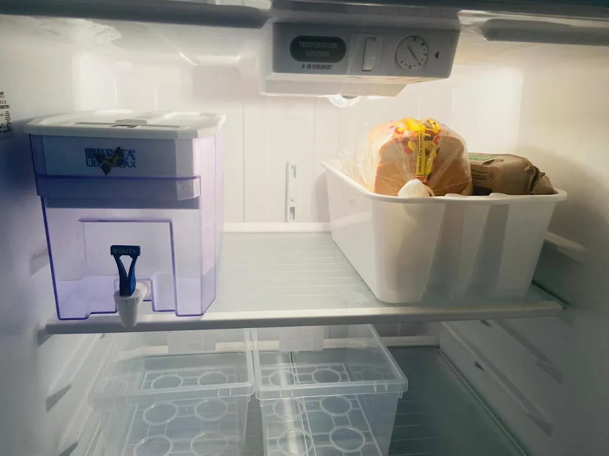 Toronto Bed & Breakfast - Free Parking