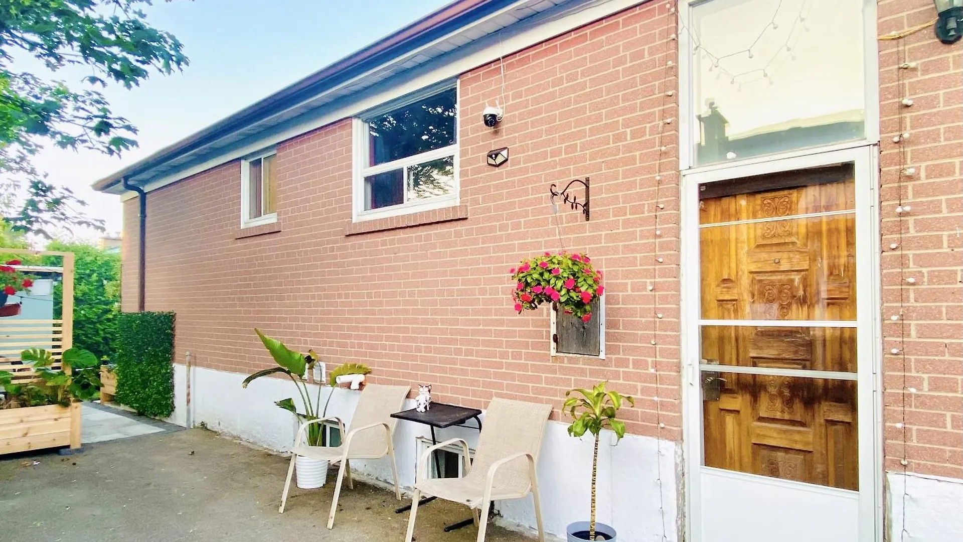 Toronto Bed & Breakfast - Free Parking 0*,  Canada